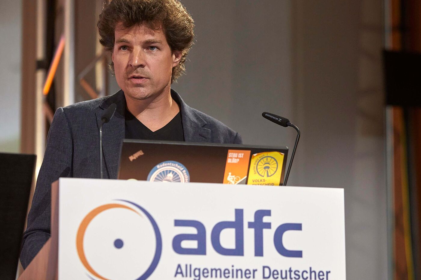 ADFC-Fachveranstaltung Sichere Kreuzungen Timm Schwendy ADFC-Fachveranstaltung Sichere Kreuzungen Timm Schwendy
