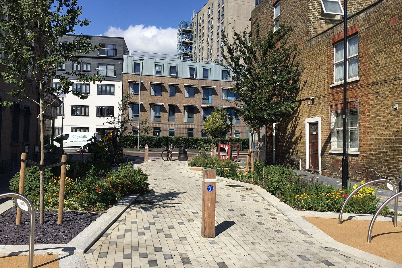Aus einer Durchgangsstraße wird ein Platz. Aus einer Durchgangsstraße wird ein Platz.